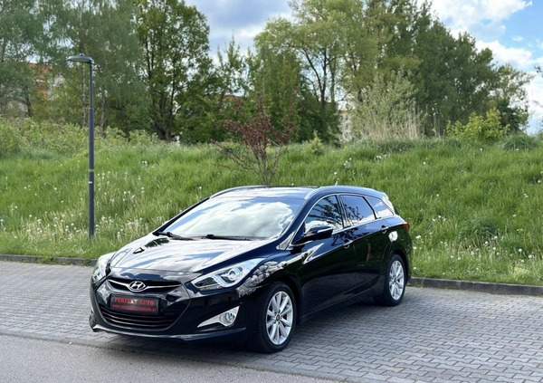 Hyundai i40 cena 35900 przebieg: 178000, rok produkcji 2013 z Gąbin małe 742